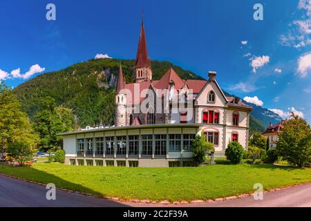 Römisch-katholische Kirche des Heiligen Geistes in Interlaken, wichtiges touristisches Zentrum im Berner Hochland, Schweiz Stockfoto