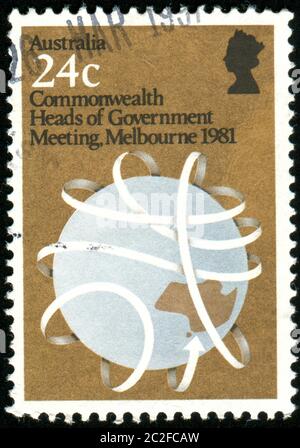 AUSTRALIEN - UM 1981: Briefmarke gedruckt von Australien, zeigt Globe, um 1981 Stockfoto