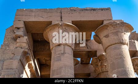 Tempel von Kom Ombo. Kom Ombo ist eine landwirtschaftliche Stadt in Ägypten berühmt für den Tempel von Kom Ombo. Es war ursprünglich eine ägyptische Stadt namens Nubt, meani Stockfoto