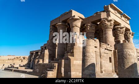 Tempel von Kom Ombo. Kom Ombo ist eine landwirtschaftliche Stadt in Ägypten berühmt für den Tempel von Kom Ombo. Es war ursprünglich eine ägyptische Stadt namens Nubt, meani Stockfoto