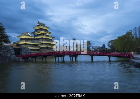 Matsumoto Burg bei Nacht in Matsumoto, Präfektur Nagano, Japan Stockfoto