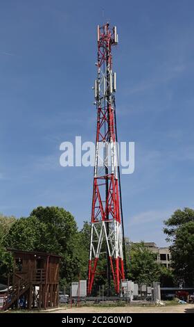 Zelle Turm GSM-Telefon Kommunikation Antenne Stockfoto