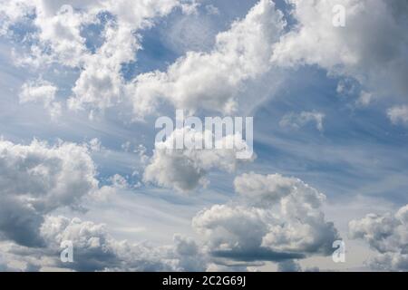 Cloudscape mit blauem Himmel Stockfoto