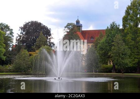 FontÃ¤ne im französischen Garten in Celle Stockfoto