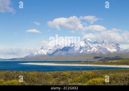 Sarmiento Seeblick, Torres del Paine Nationalpark, Chile. Chilenischen Patagonien Landschaft Stockfoto