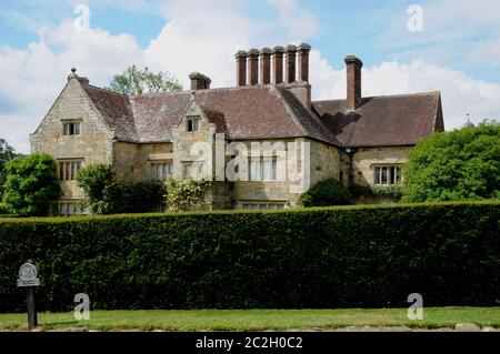 Bateman's, ein Eisenmeisterhaus aus dem 17. Jahrhundert in der Nähe des Burwash in East Sussex. Es war das Haus von Rudyard Kipling von 1902 bis zu seinem Tod im Jahr 1936. Stockfoto