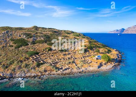 Kleines traditionelles Fischerdorf von Mochlos, Kreta, Griechenland. Stockfoto