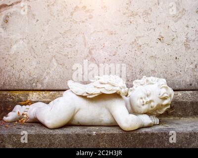 Schlafender Engel Grab Statue Stockfoto