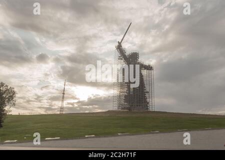 Wolgograd, Russland, August 2019 Mutter Vaterland Denkmal Wolgograd Mamaev Kurgan.Denkmal unter rec Stockfoto