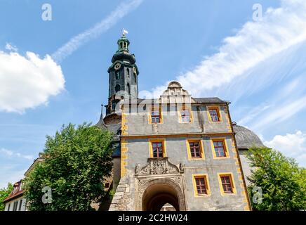 Weimar, Deutschland - das prächtige Gebäude der Stadtburg beherbergt das Schlossmuseum, das europäische Kunst vom Mittelalter bis zum Beginn des 20. Jahrhunderts beleuchtet. Stockfoto