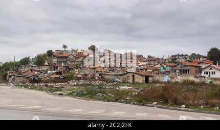 Roma Slum in Varna Bulgarien Stockfoto