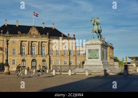 Amalienborg ist die Residenz der dänischen Königsfamilie. Stockfoto