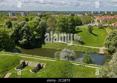 Alte Bronzestatue auf dem Wall in der Stadt Fredericia, Dänemark Stockfoto