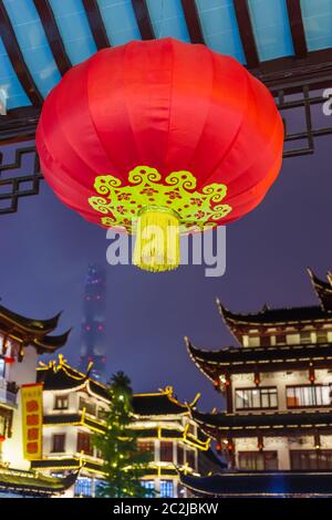 Alte Straße in der Nähe des Yuyuan-Gartens (Garten des Glücks) im Zentrum von Shanghai Stockfoto