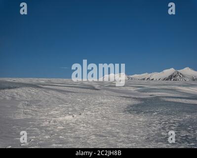 Ein Gletscher Wanderung im Winter in Island im Sonnenschein Stockfoto