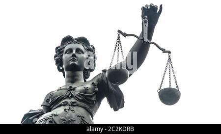 Gerechtigkeit Statue mit Schwert und Waage in Frankfurt/Main isoliert auf weißem Hintergrund Stockfoto