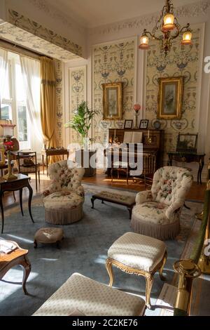 Wohnzimmer im Benediktinerkloster Kylemore Abbey in Connemara, County Galway, Irland Stockfoto