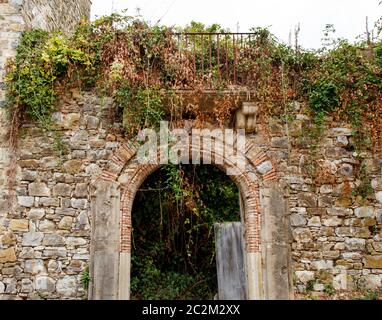 Roscigno Vecchio - alten, verlassenen Dorf in Cilento, Kampanien, Italien Stockfoto