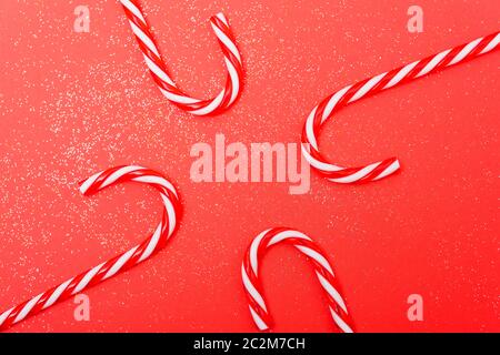 Weihnachten doppelten Umrandung der roten und weißen Kugeln mit