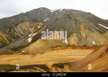 Cool summer morning among the colored mountains of the Landmannalaugar Natural Park Stockfoto