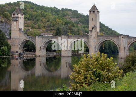 Die mittelalterliche Pont Valentre über den Fluss Lot, Cahors, dem Lot, Frankreich Stockfoto