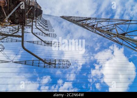 Ehemalige militärische Duga Radar in Sperrzone von Tschernobyl, Ukraine Stockfoto