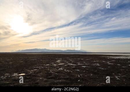 Lake Manyara Landschaft, Tansania. Dramatische Himmel. Panorama aus Afrika Stockfoto