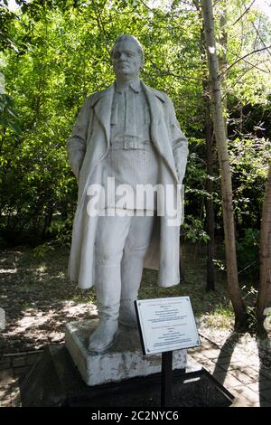 Kasachstan, Ust-Kamenogorsk - 21. Mai 2020. Sergei Kirov Denkmal im Park. Stockfoto