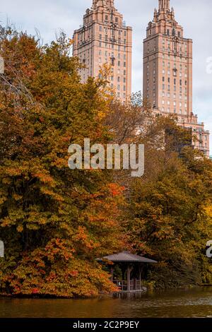 Herbstfärbung des Central Park in Manhattan Stockfoto