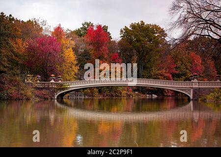 Herbstfärbung des Central Park in Manhattan Stockfoto