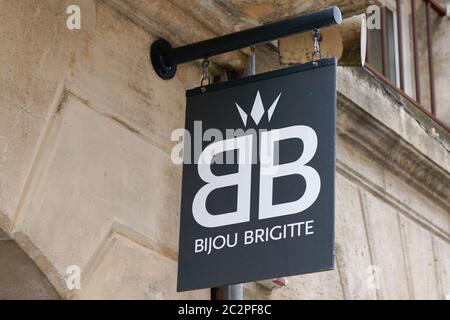 Bordeaux , Aquitanien / Frankreich - 06 14 2020 : bijou brigitte Logo Schild Store on Street Shop Building Stockfoto