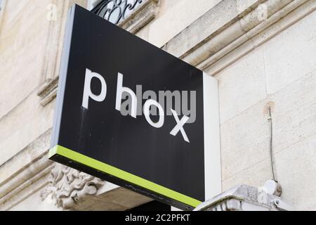 Bordeaux , Aquitaine / Frankreich - 06 14 2020 : phox Logo Zeichen Store Kamera französisch Marke der digitalen Fotografie Shop Stockfoto