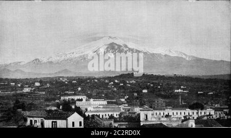 Wolkenumhang des Ätna in Sizilien, Vintage gravierte Illustration. Aus dem Universum und der Menschheit, 1910. Stockfoto