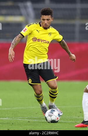 Dortmund, 17. Juni 2020, Jadon Malik SANCHO, BVB 7 beim 1.Bundesliga Spiel BORUSSIA DORTMUND - 1.FSV MAINZ 05 in der Saison 2019/2020 Uhr Spieltag 32. BVB Foto: © Peter Schatz / Alamy Live News / Jürgen Fromme / firoportsphoto / POOL - die DFL-VORSCHRIFTEN VERBIETEN DIE VERWENDUNG VON FOTOGRAFIEN als BILDSEQUENZEN und/oder QUASI-VIDEO - Nationale und internationale Nachrichtenagenturen OUT redaktionelle Verwendung Stockfoto