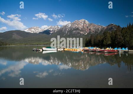 Pyramid Lake Reflections Landschaft, Jasper National Park, Alberta, Kanada Stockfoto