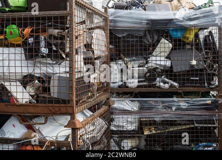 Listowel, Irland - 19. Juli 2019: Veranstaltung zur Sammlung von Elektronikschrott für das Recycling in der Stadt Listowel, Republik Irland Stockfoto