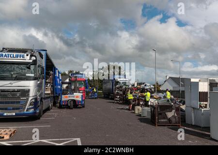 Listowel, Irland - 19. Juli 2019: Veranstaltung zur Sammlung von Elektronikschrott für das Recycling in der Stadt Listowel, Republik Irland Stockfoto