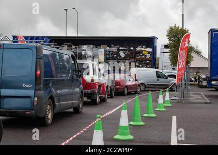 Listowel, Irland - 19. Juli 2019: Veranstaltung zur Sammlung von Elektronikschrott für das Recycling in der Stadt Listowel, Republik Irland Stockfoto
