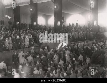 Bilder vom NSDAP-Kongress 1933 in Nürnberg - Parteitag Heinrich Hoffmann Fotografien 1933 Adolf Hitlers offizieller Fotograf und ein Nazi-Politiker und Verleger, der Mitglied des intime Zirkels Hitlers war. Stockfoto