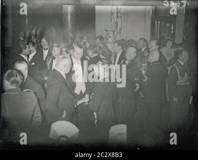Empfang Außenminister von Neurath, Bürgermeister Sahm, Reichsführer SS Himmler, General der Luftmilch Heinrich Hoffmann Fotografien 1933 Adolf Hitlers offizieller Fotograf, Nazi-Politiker und Verleger, der Mitglied des intime Hitlerkreises war. Stockfoto
