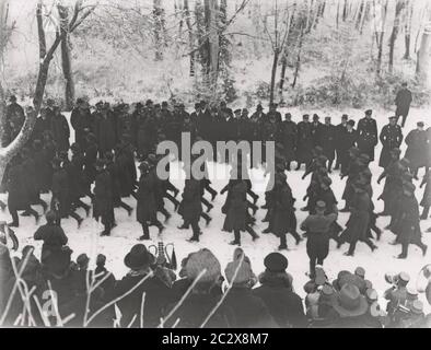 Spatenstich und Eröffnung einer Baustelle der Reichsautobahn in Ostpreußen von Gauleiter Koch Heinrich Hoffmann fotografiert 1933 Adolf Hitlers offizieller Fotograf und ein Nazi-Politiker und Verleger, der Mitglied des innigen Hitlerkreises war. Stockfoto