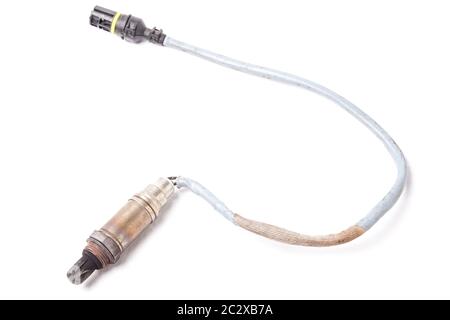 Eine Lambda-Sonde ist ein Sauerstoffsensor, der die Menge des verbleibenden Sauerstoffs in den Abgasen eines Automotors im Auspuff erfasst Stockfoto