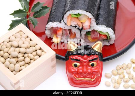 Bei einer jährlichen Veranstaltung werden traditionelle japanische Setsubun Events, Masken von Oni Daemon und Homaki verwendet Stockfoto