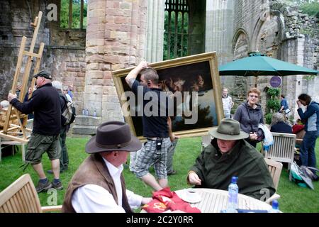 Die Antiques Roadshow in Fountains Abbey und Studley Royal Park. Stockfoto