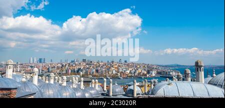 Blick von der Sueleymaniye Moschee über die Stadt mit Galata Tower, Istanbuler Teil, Provinz Istanbul, Türkei Stockfoto