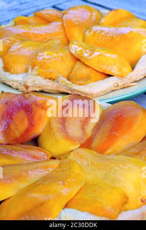 Eine Mango Tarte Tatin umgedrehter Kuchen Stockfoto