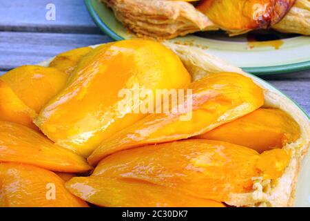 Eine Mango Tarte Tatin umgedrehter Kuchen Stockfoto