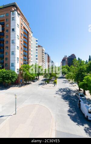 Argentinien Cordoba Chacabuco Avenue von der Brücke in Las Tejas gesehen Stockfoto