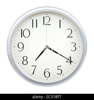 Analoge Wanduhr auf weißem Hintergrund. Stockfoto