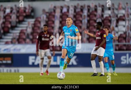 Northampton, Großbritannien. Juni 2020. William Boyle aus Cheltenham Town während des Sky Bet League 2 Play Off Halbfinale Erstligaspiel zwischen Northampton Town und Cheltenham Town im Sixfields Stadium, Northampton am 18. Juni 2020. Foto von David Horn. Kredit: Prime Media Images/Alamy Live Nachrichten Stockfoto